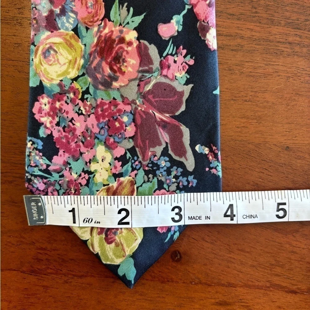 Henri Christian Tie